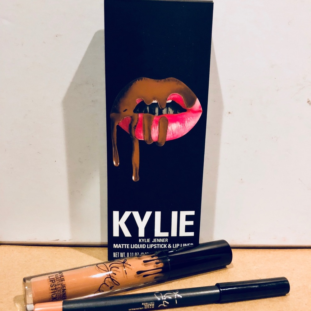 Authentic Kylie Lip Kit- Hazel